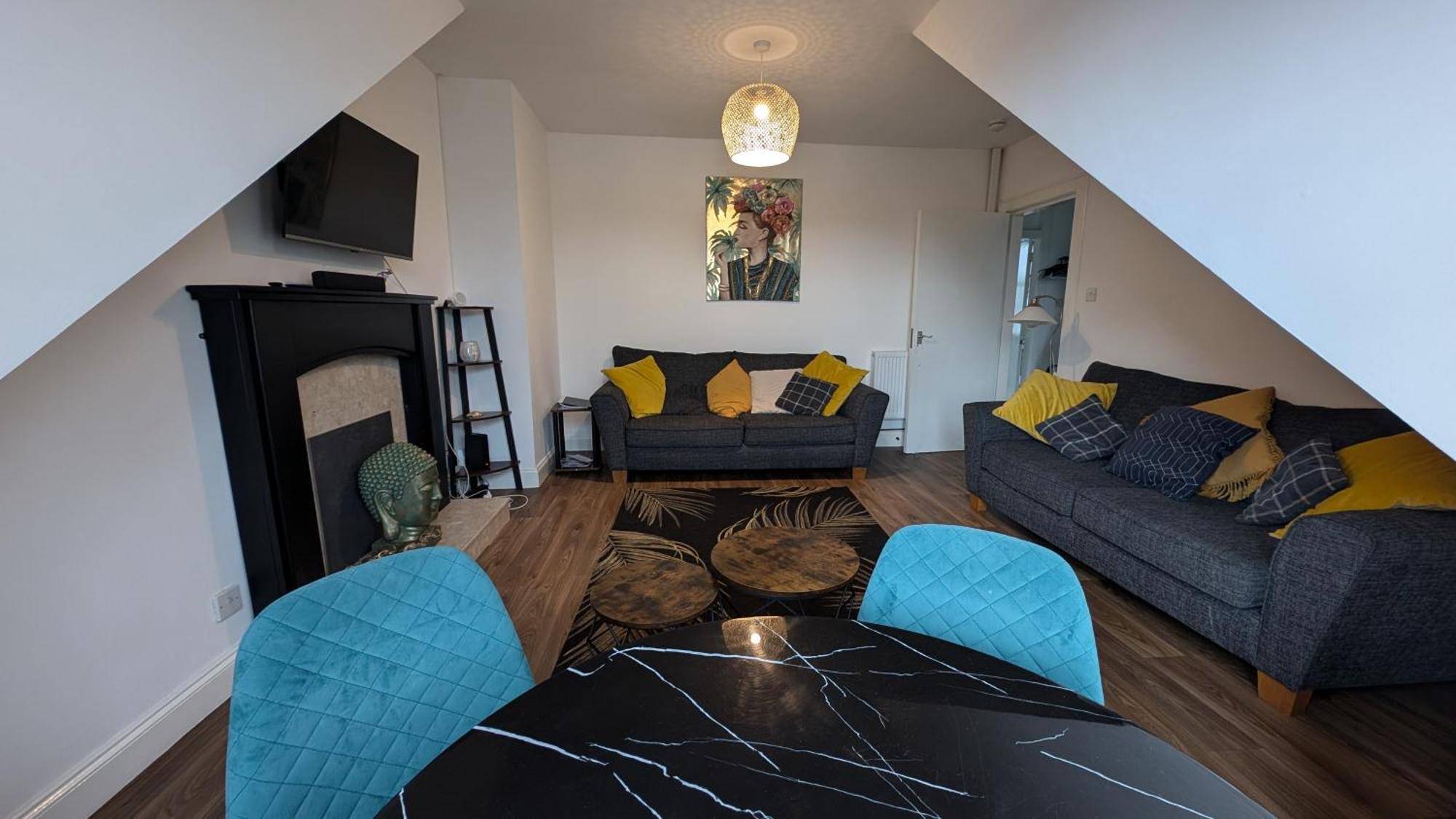 Lovely 2 Bedroom Apartment In Central Location Greenock Ngoại thất bức ảnh